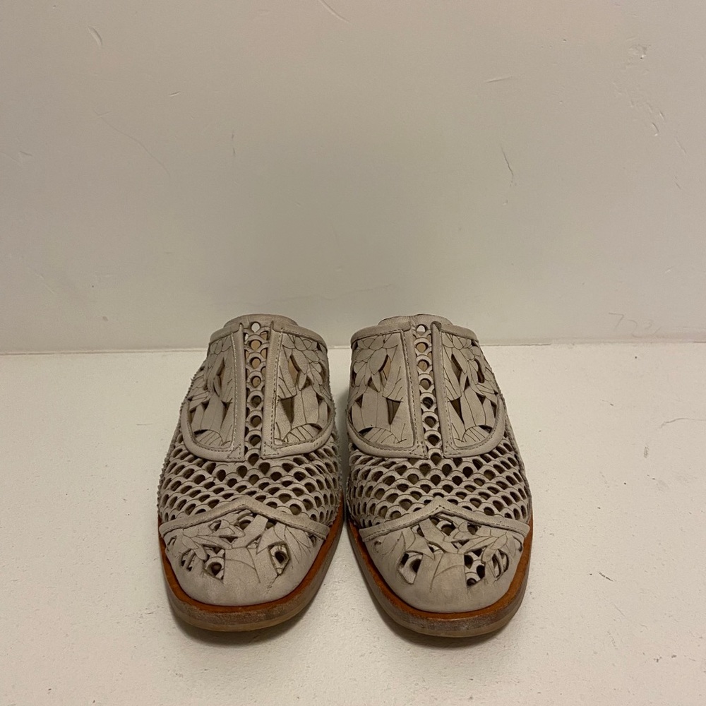 Free People flats